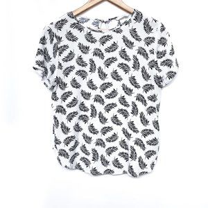H&M Black & White Floral Short Sleeve Blouse